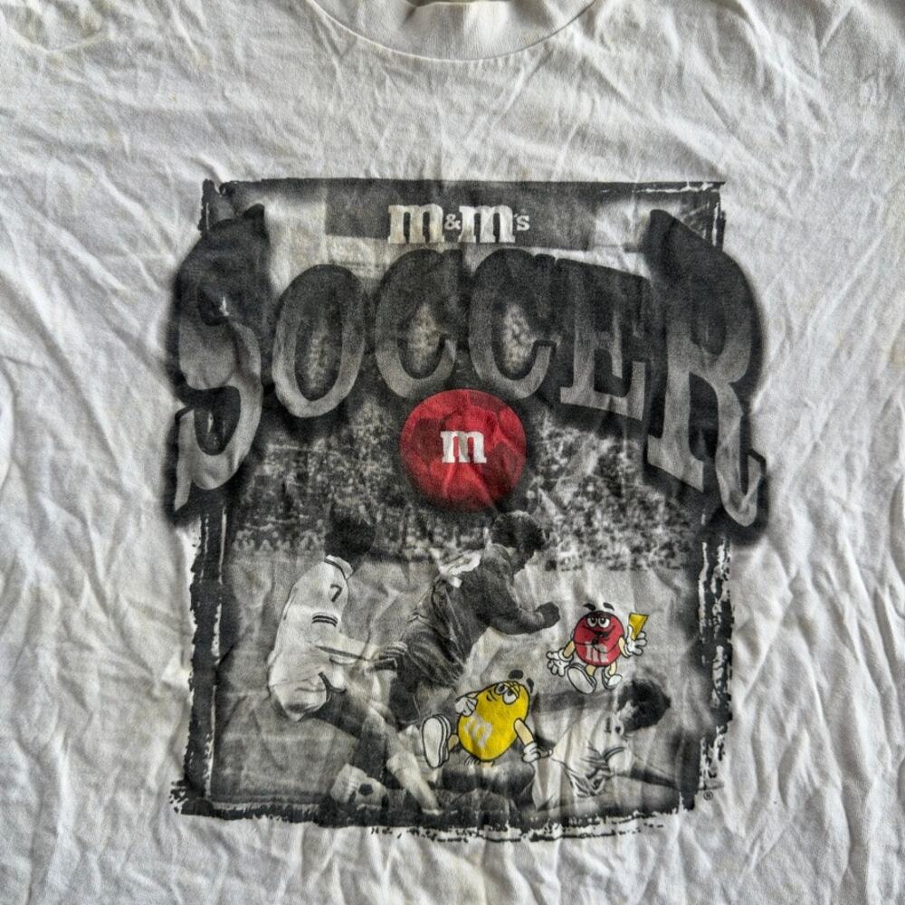 VINTAGE 90S M&MS SOCCER T-SHIRT GRAPHIC RARE FUNNNY MENS LARGE YELLOW STAIN